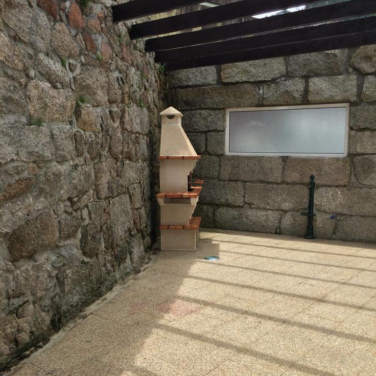 Geresiana Apartamentos ภายนอก รูปภาพ