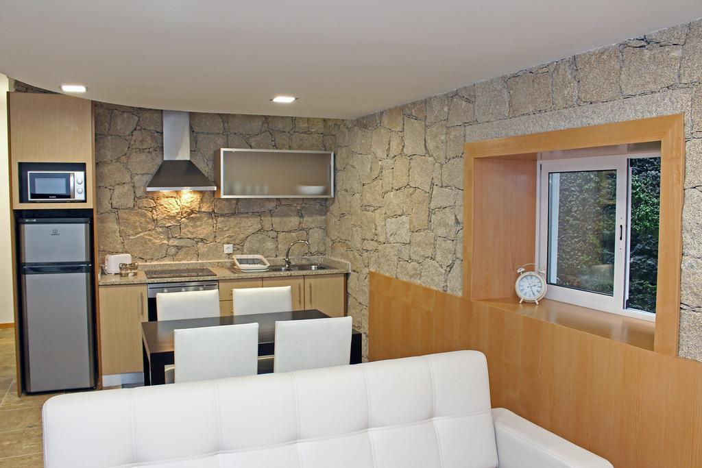 Geresiana Apartamentos ภายนอก รูปภาพ