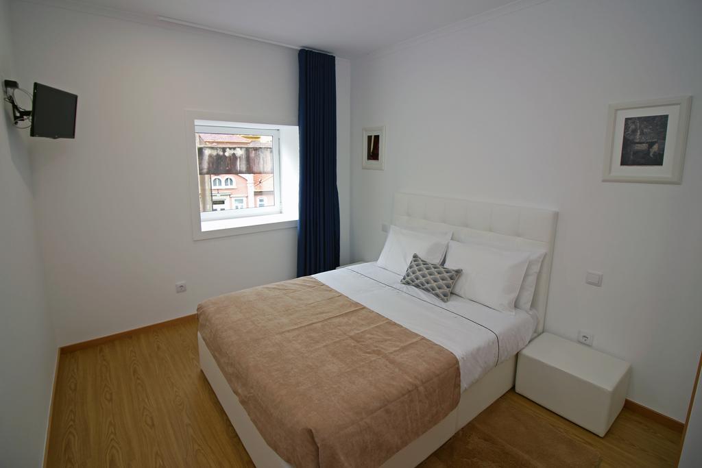 Geresiana Apartamentos ภายนอก รูปภาพ